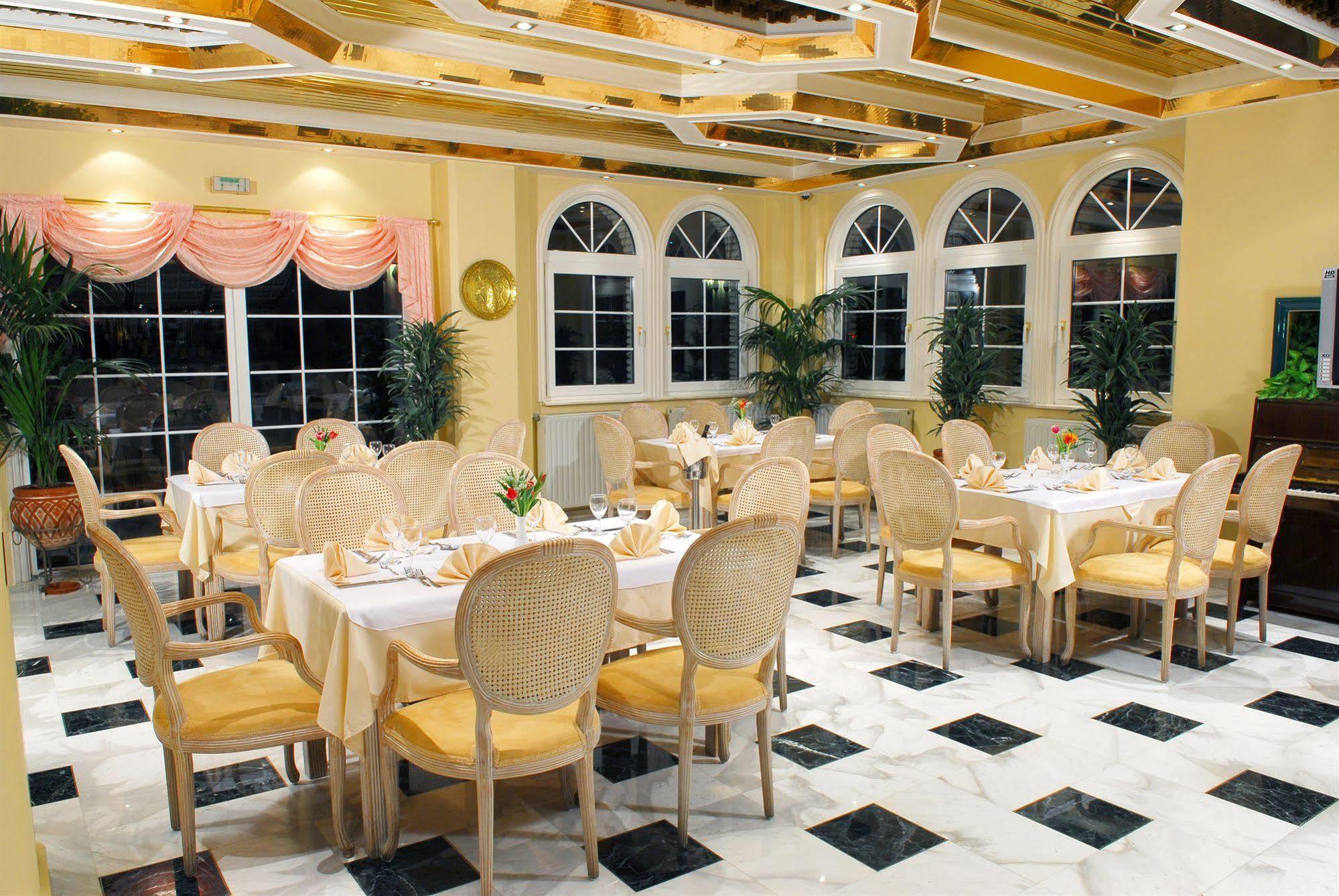 Hotel Strass Paralia Katerinis Bagian luar foto